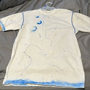 Graphic t shirt colors blue sponge print and creative freestyle  stitch